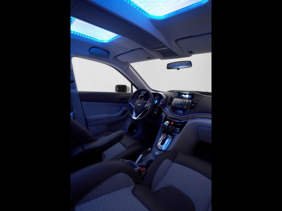  Chevrolet Orlando Concept 2008 года  (фото 45 из 61)